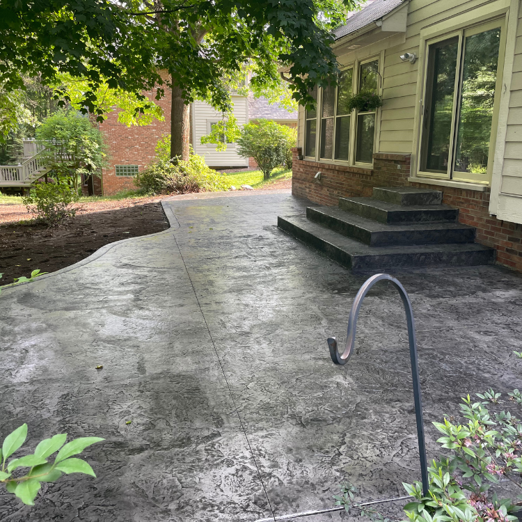 Patios & walkways in Genesee (1)